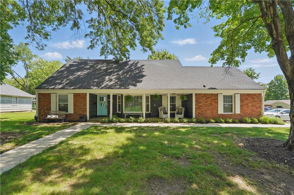 Listing Photo MLS #HMS2549930