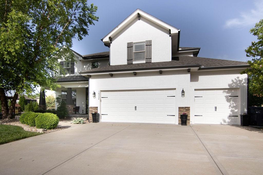 Listing Photo MLS #HMS2549997
