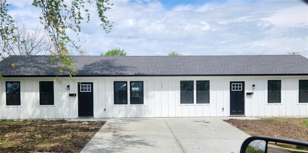 Listing Photo MLS #HMS2550279