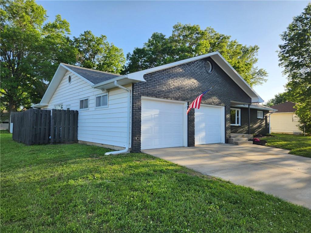 Listing Photo MLS #HMS2550314