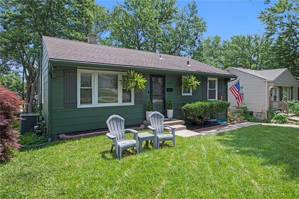Listing Photo MLS #HMS2550499