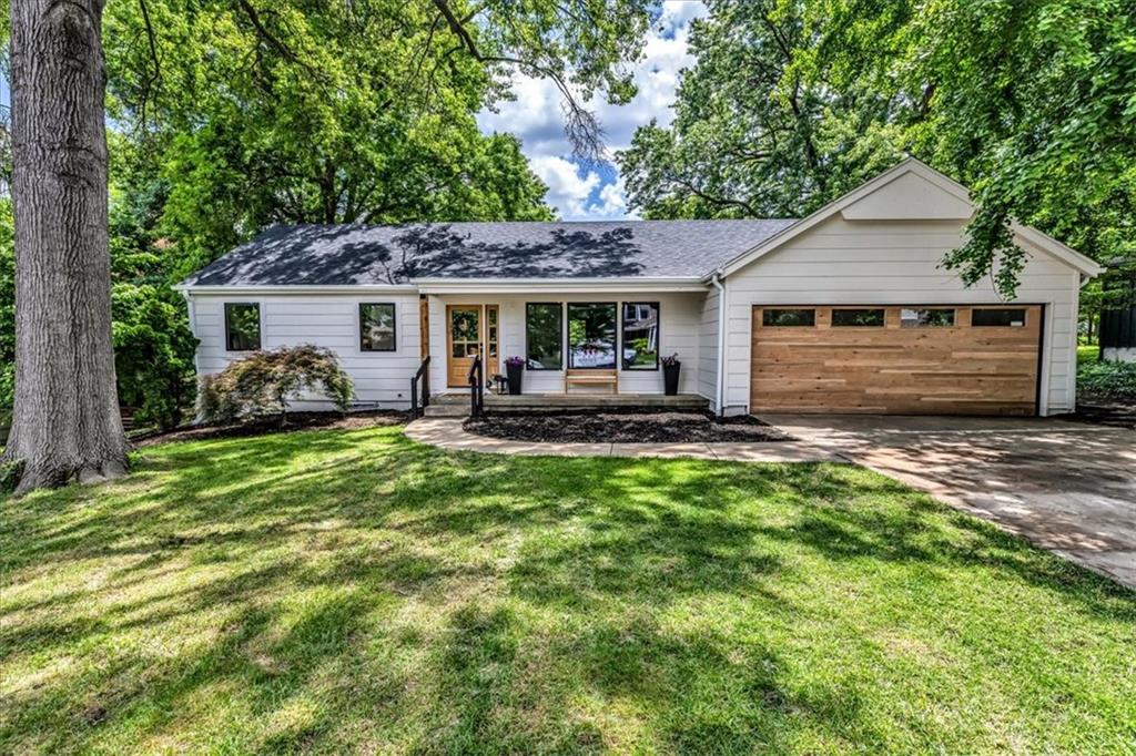 Listing Photo MLS #HMS2550524