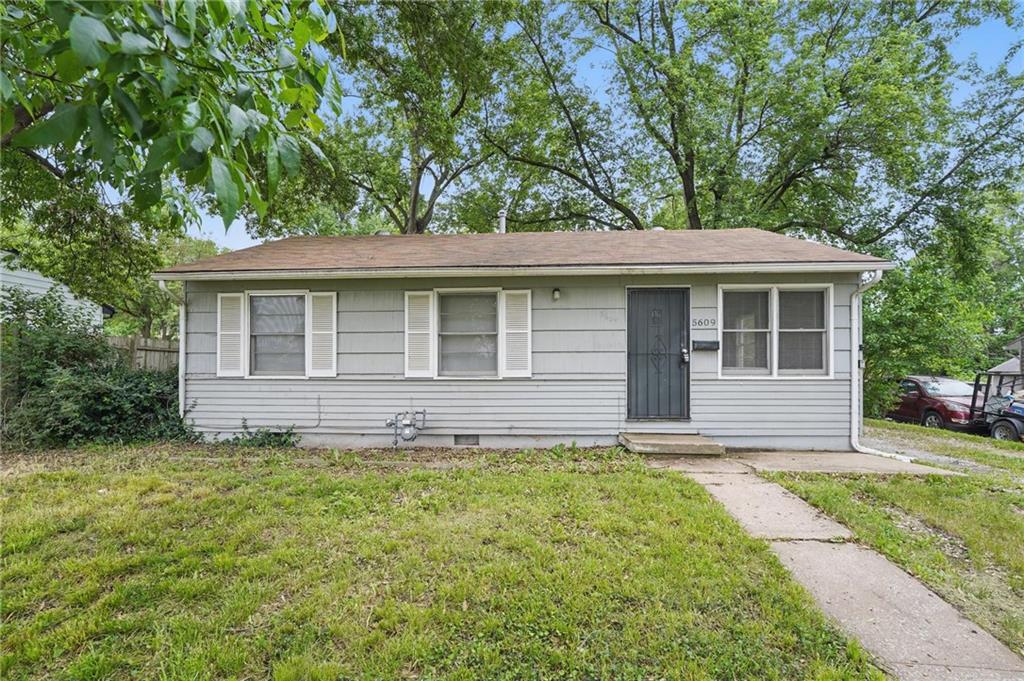 Listing Photo MLS #HMS2550776