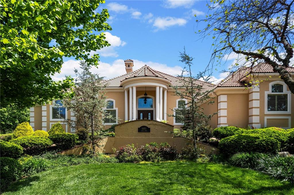 Listing Photo MLS #HMS2550863
