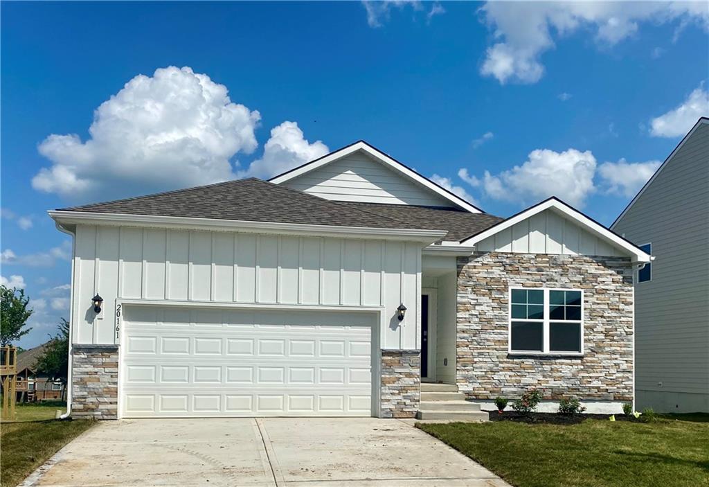 Listing Photo MLS #HMS2550948