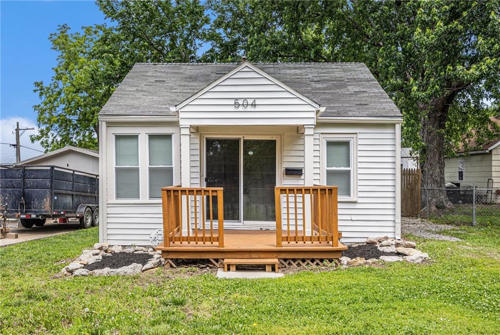Listing Photo MLS #HMS2551736