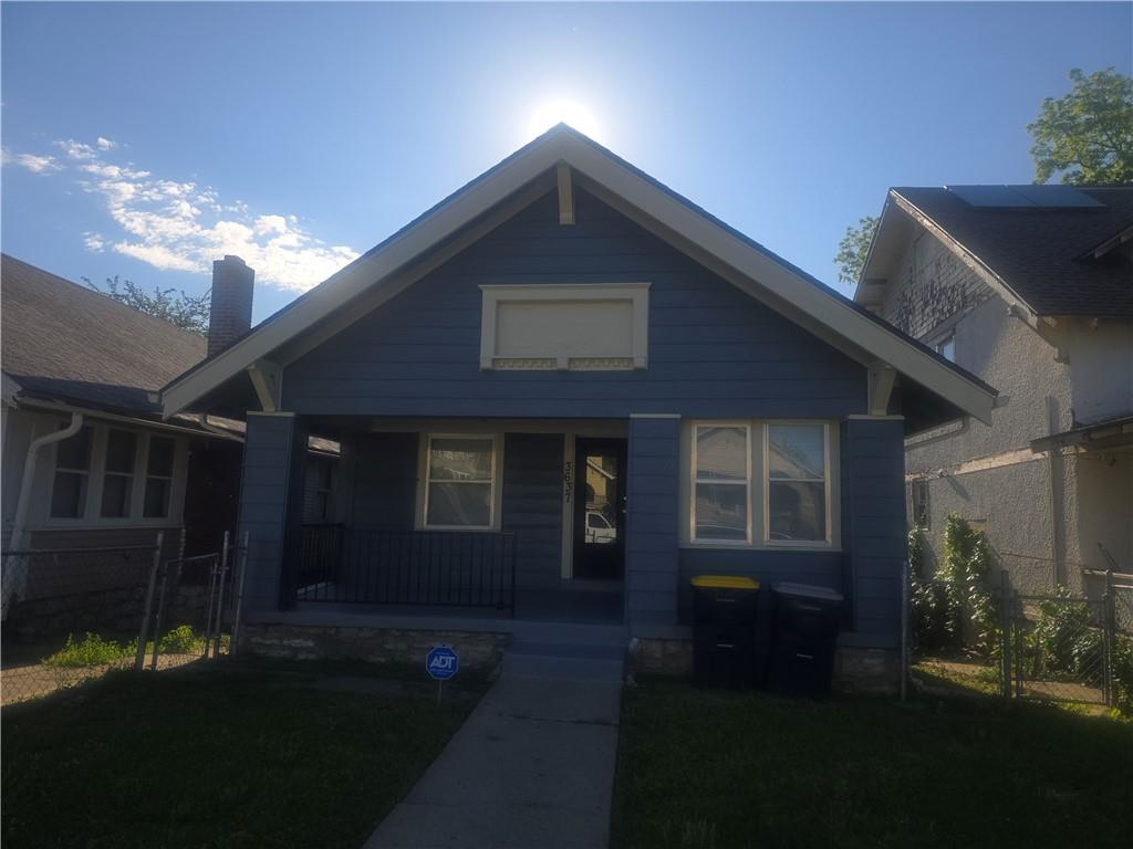 Listing Photo MLS #HMS2551819
