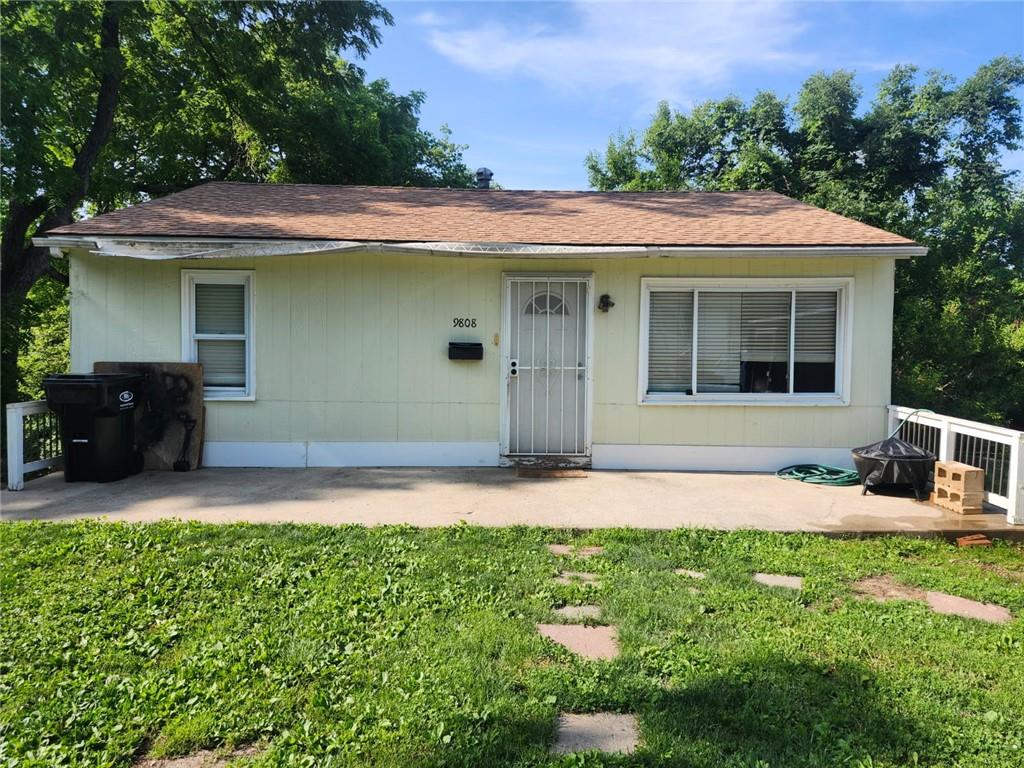 Listing Photo MLS #HMS2551897