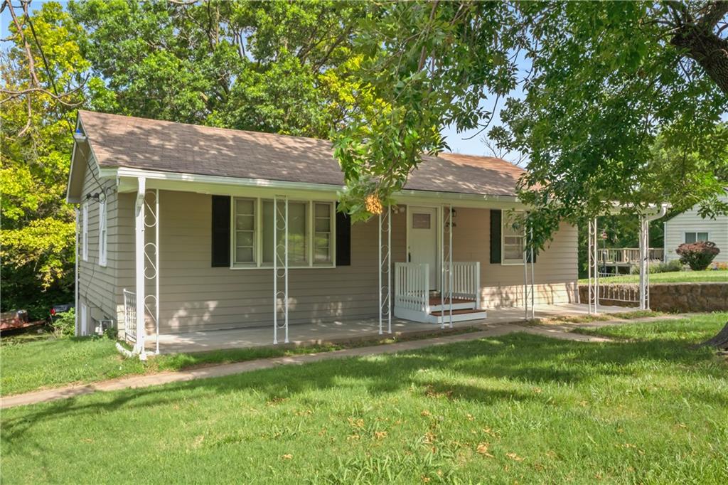 Listing Photo MLS #HMS2551957