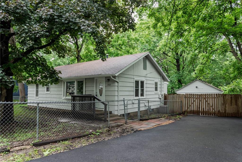 Listing Photo MLS #HMS2552160