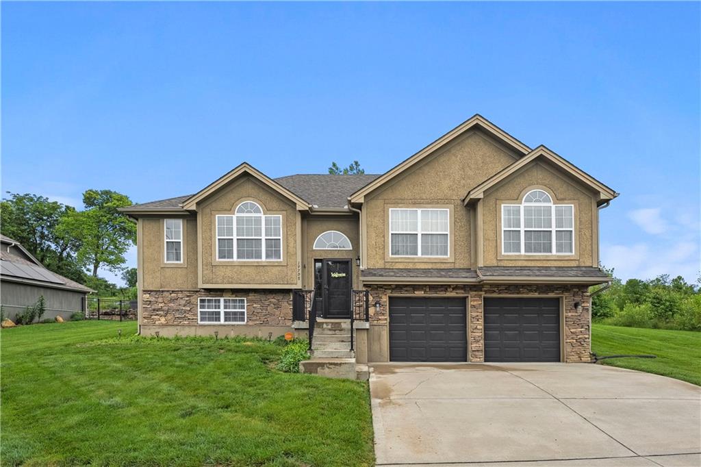 Listing Photo MLS #HMS2552447