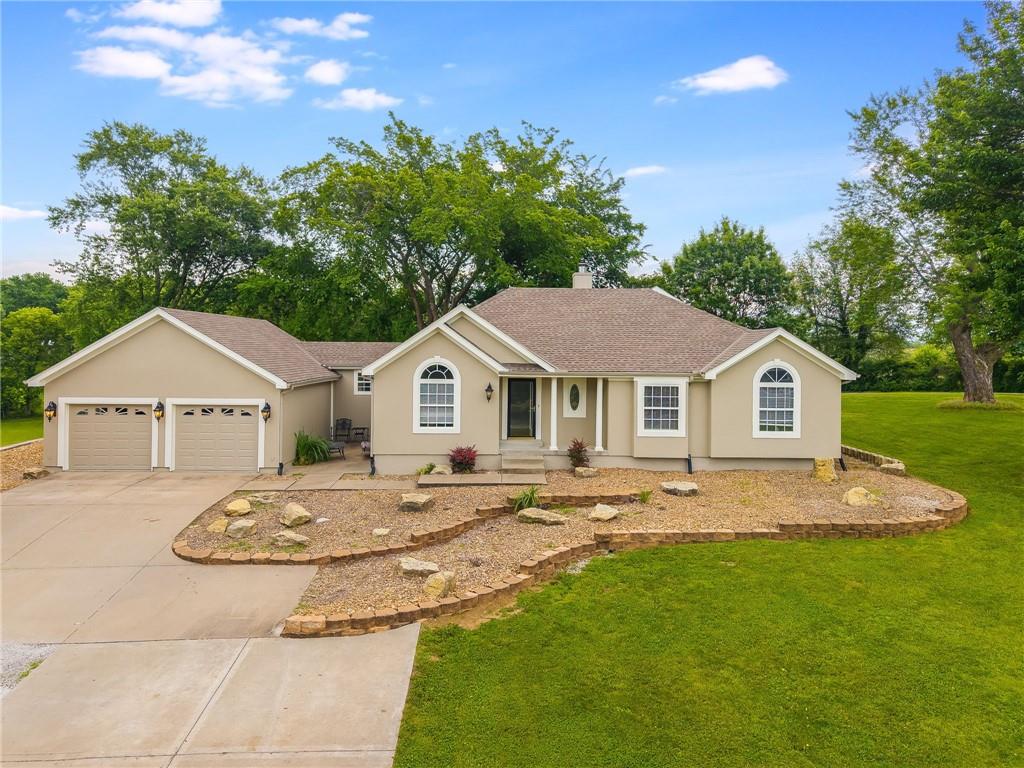 Listing Photo MLS #HMS2552945
