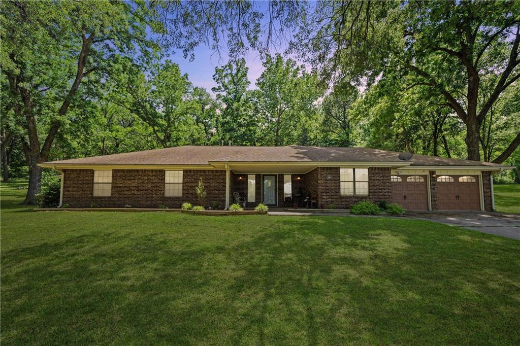 Listing Photo MLS #HMS2553218