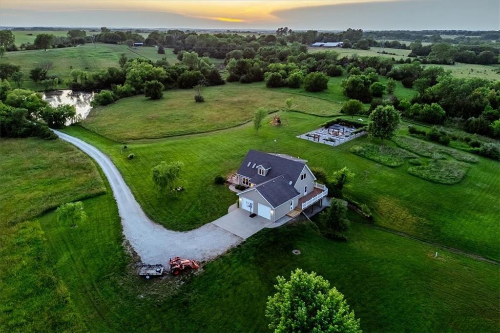 Listing Photo MLS #HMS2553337