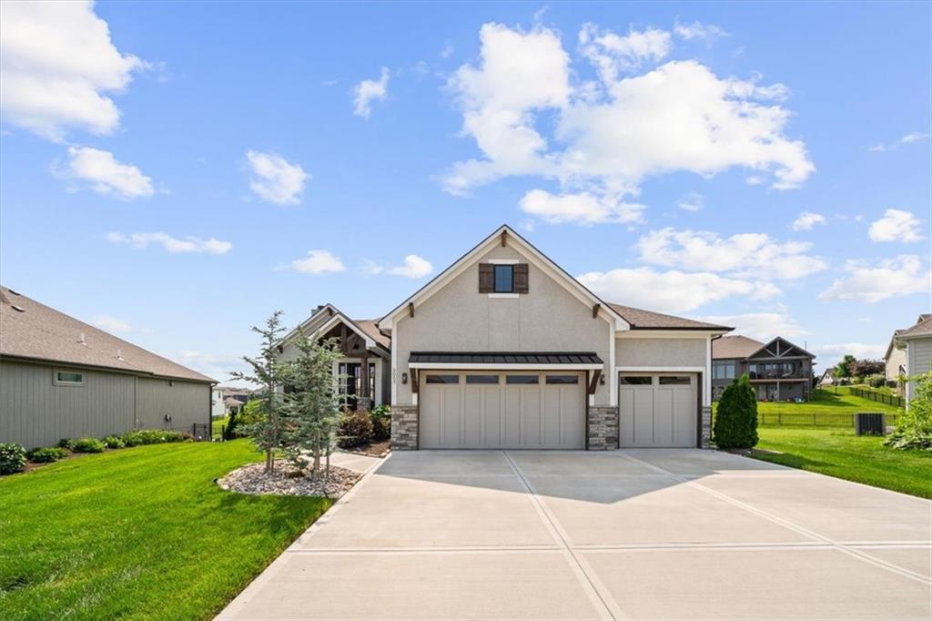 Listing Photo MLS #HMS2553609