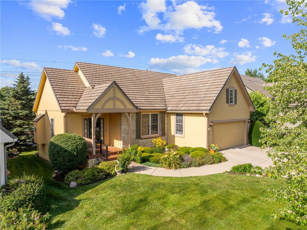 Listing Photo MLS #HMS2555148