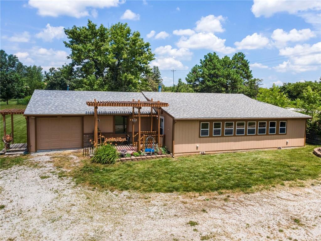 Listing Photo MLS #HMS2555376