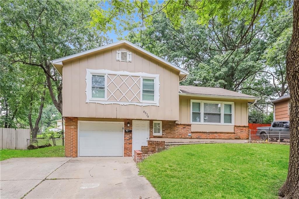 Listing Photo MLS #HMS2555438