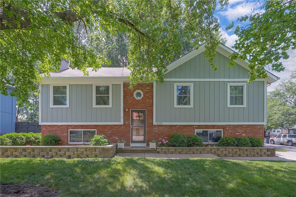 Listing Photo MLS #HMS2555458