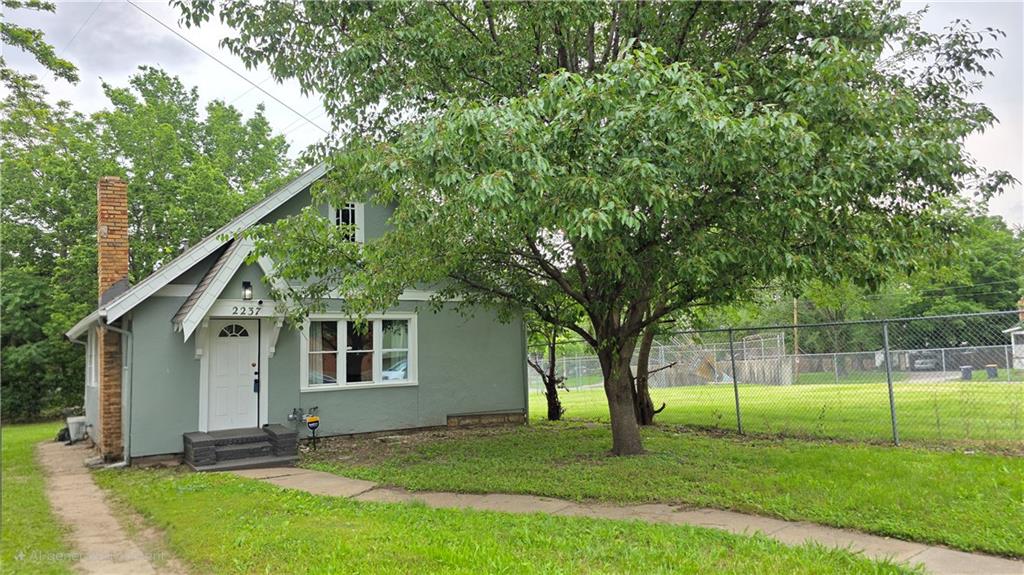 Listing Photo MLS #HMS2555630