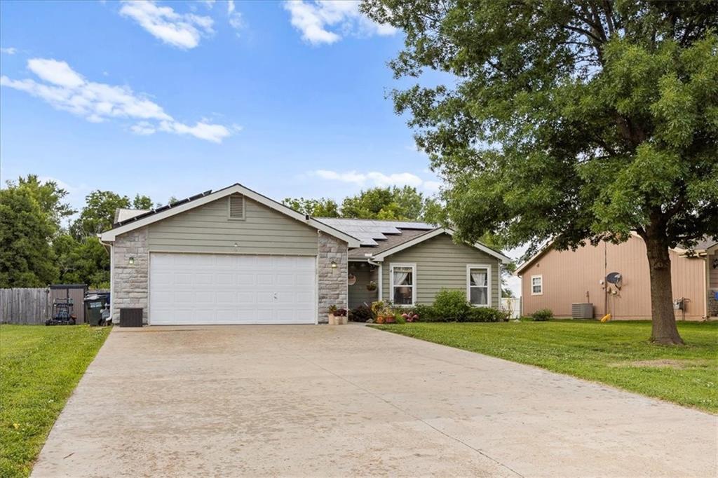 Listing Photo MLS #HMS2555658