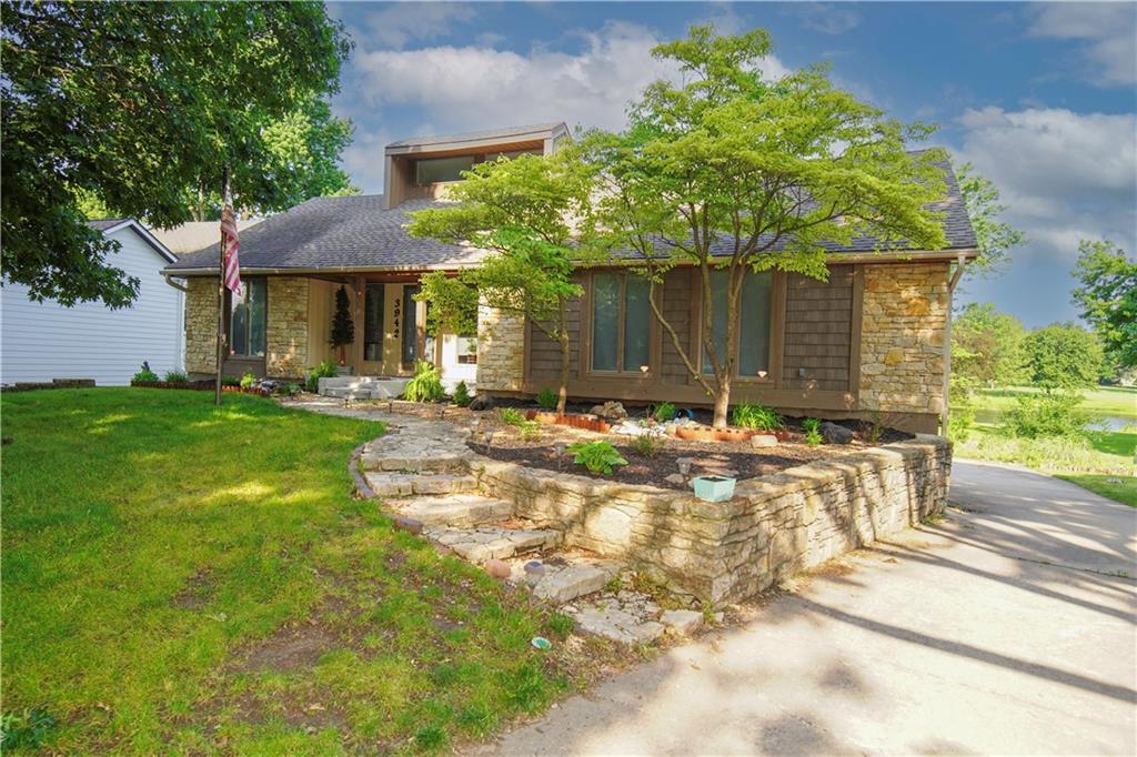 Listing Photo MLS #HMS2555677