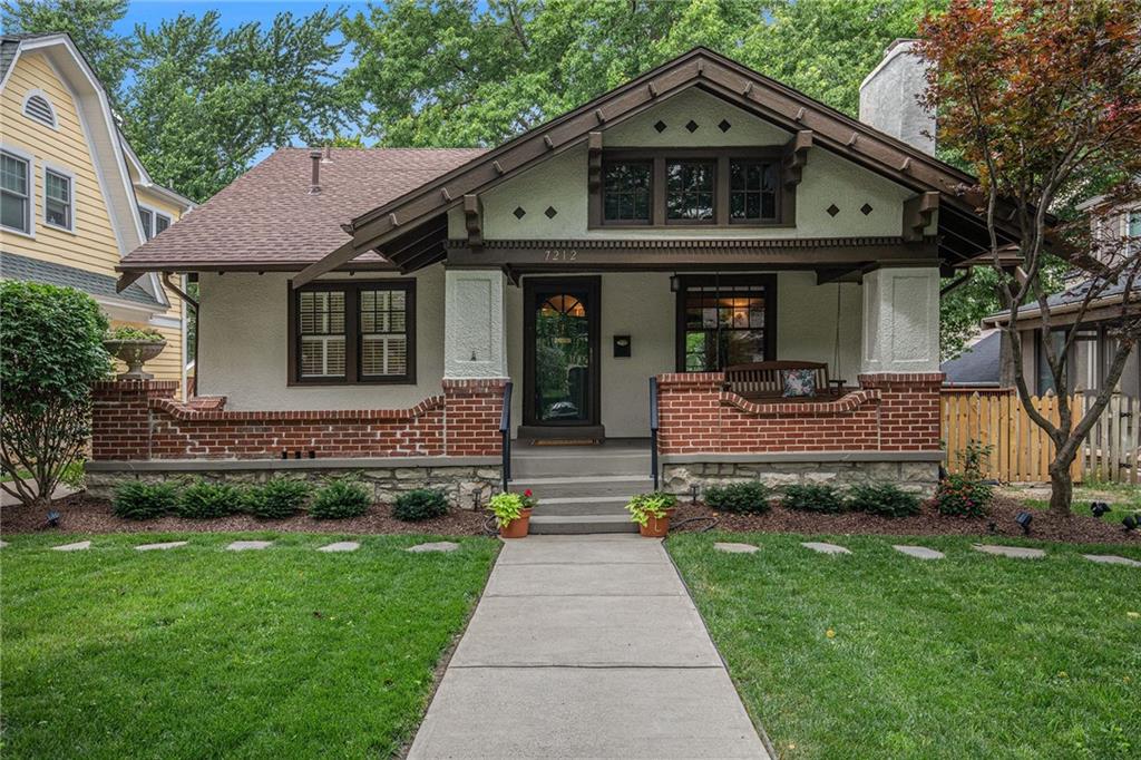 Listing Photo MLS #HMS2555698