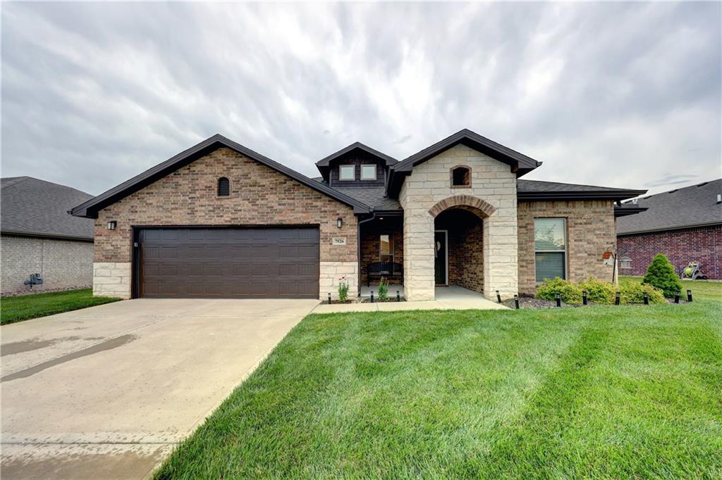 Listing Photo MLS #HMS2555699