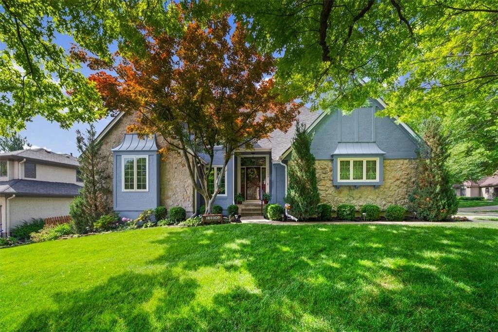 Listing Photo MLS #HMS2555724