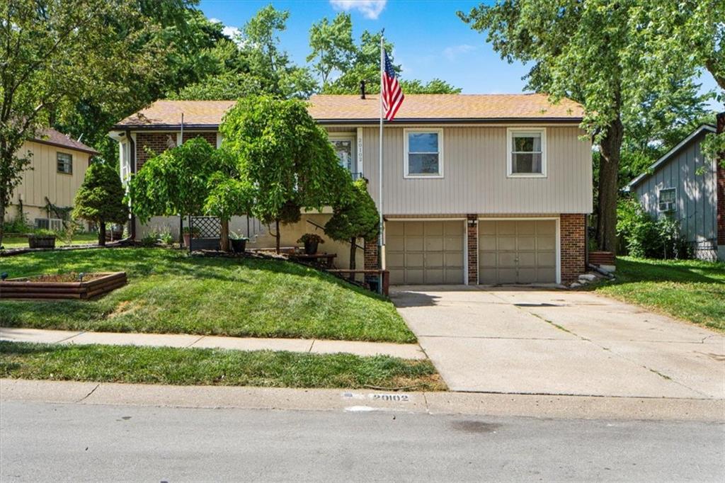 Listing Photo MLS #HMS2555858