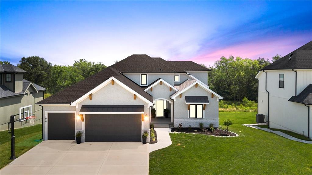 Listing Photo MLS #HMS2555931