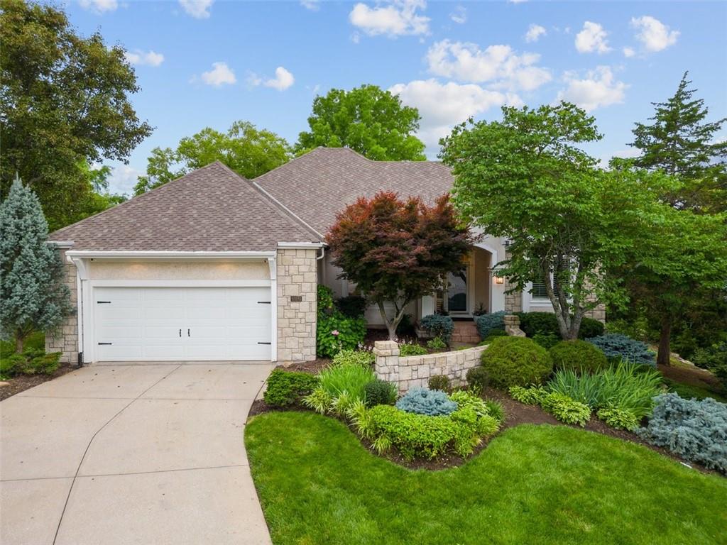 Listing Photo MLS #HMS2555935