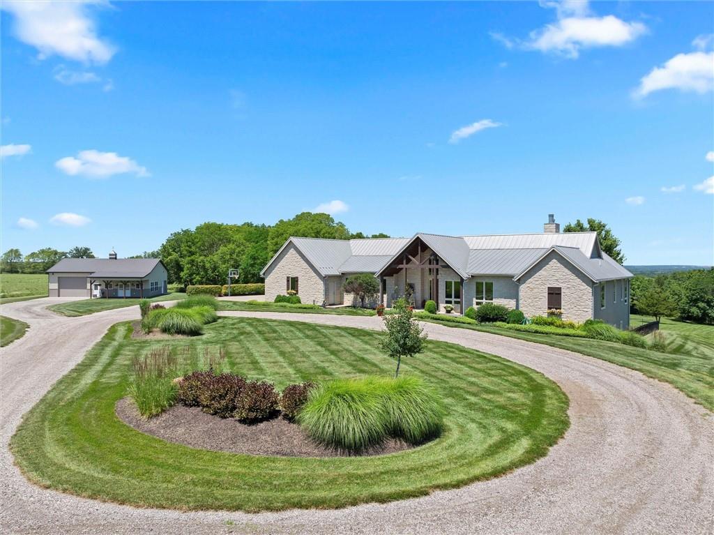 Listing Photo MLS #HMS2555980