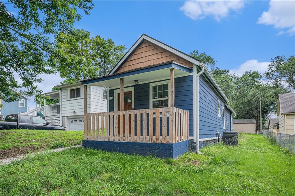 Listing Photo MLS #HMS2556097