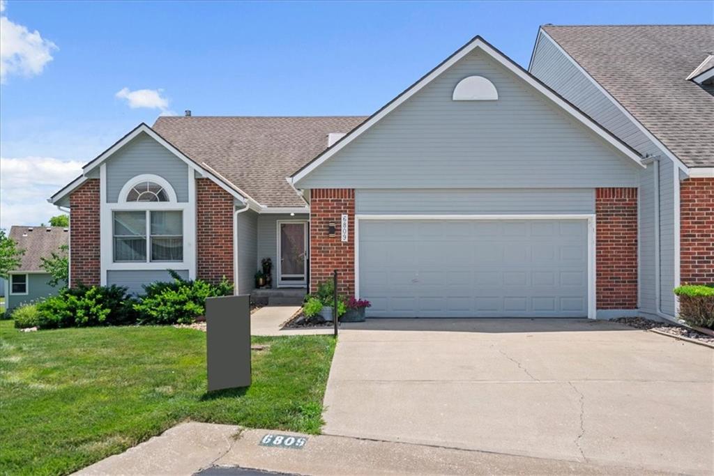 Listing Photo MLS #HMS2556221