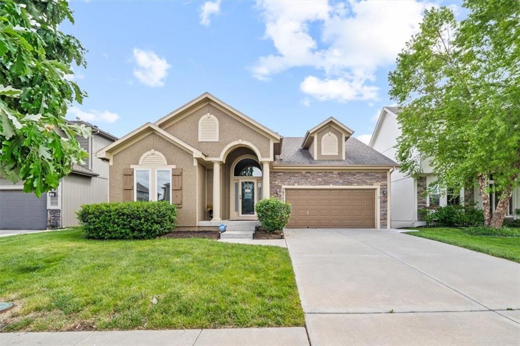 Listing Photo MLS #HMS2556423