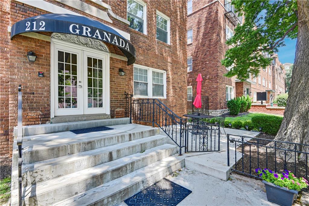 Listing Photo MLS #HMS2556431
