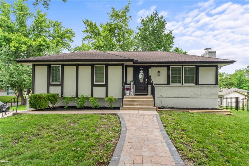 Listing Photo MLS #HMS2556674