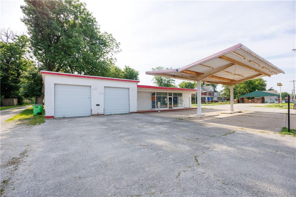 Listing Photo MLS #HMS2556822