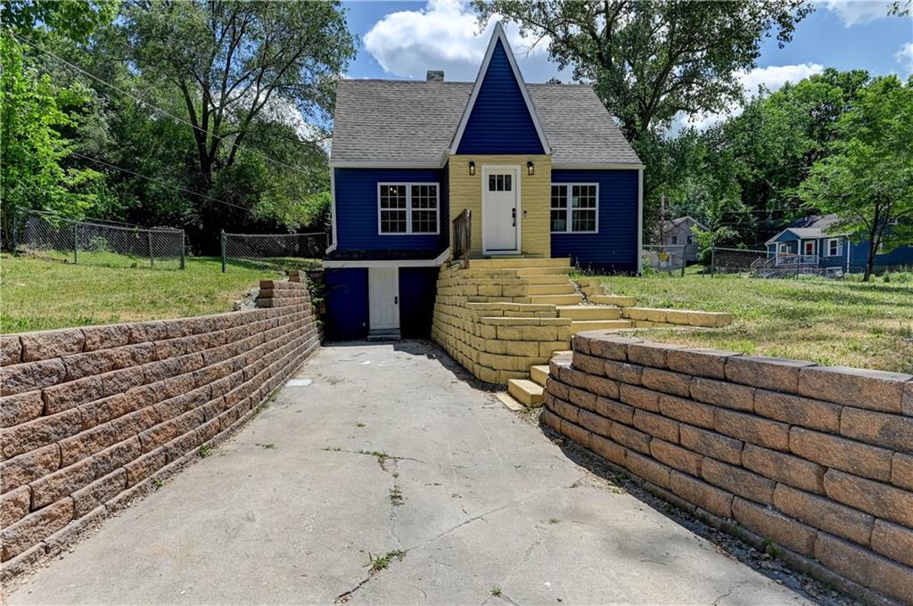 Listing Photo MLS #HMS2556848