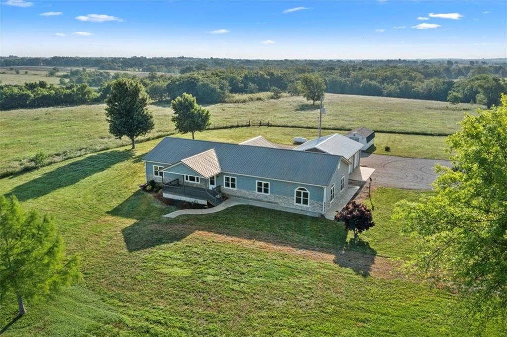 Listing Photo MLS #HMS2557075