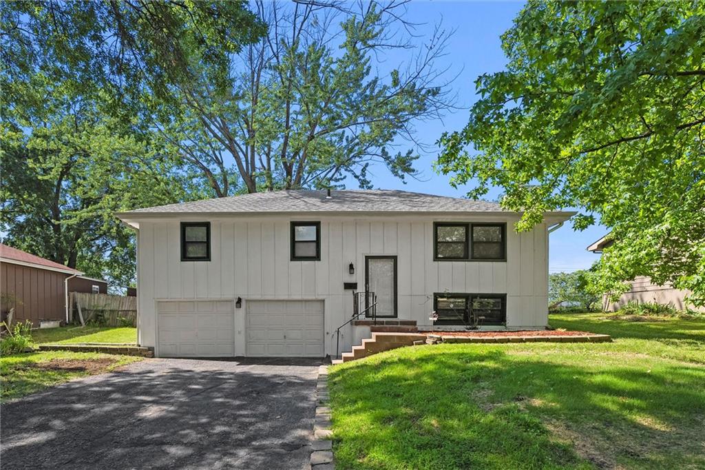 Listing Photo MLS #HMS2557124