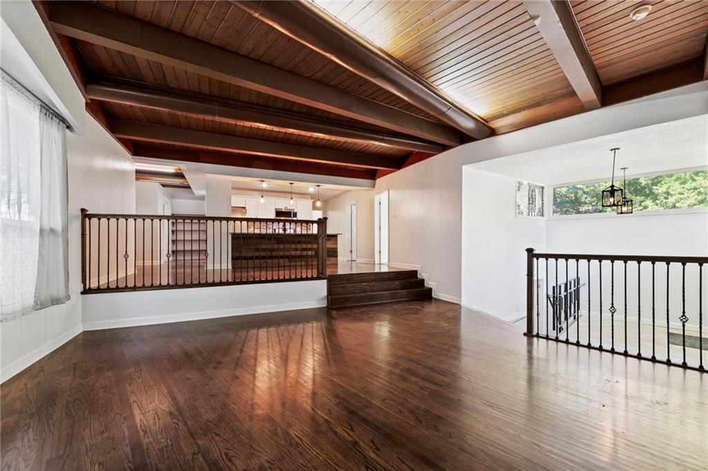 Listing Photo MLS #HMS2557139