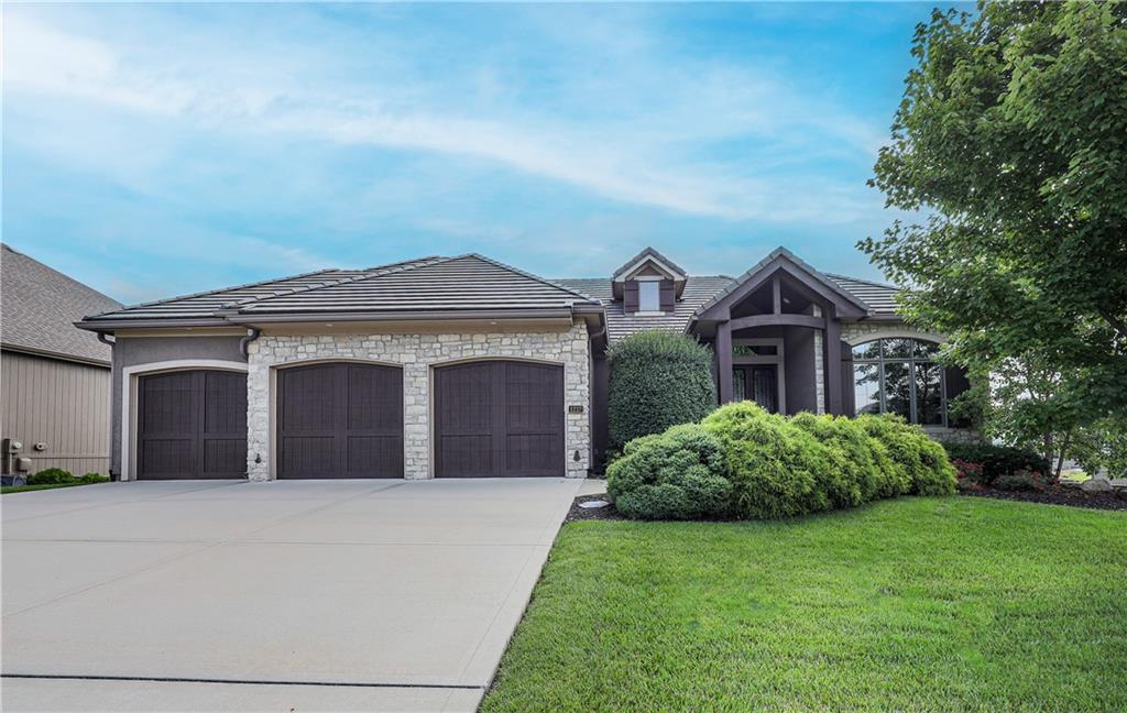 Listing Photo MLS #HMS2557180