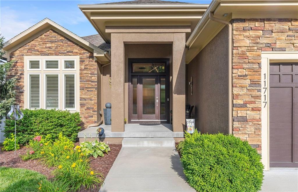 Listing Photo MLS #HMS2557198