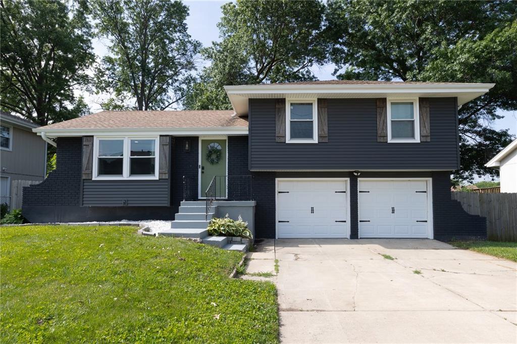 Listing Photo MLS #HMS2557207