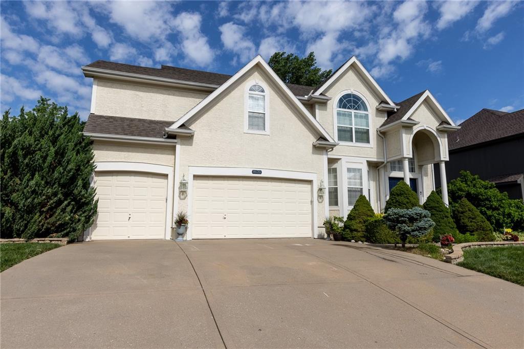 Listing Photo MLS #HMS2557223
