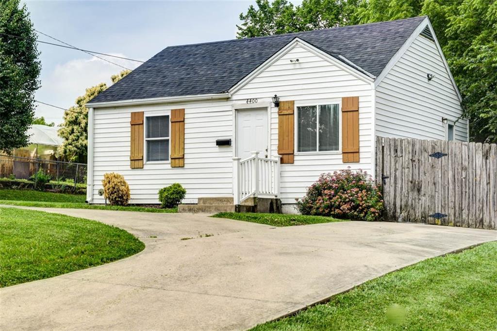 Listing Photo MLS #HMS2557303