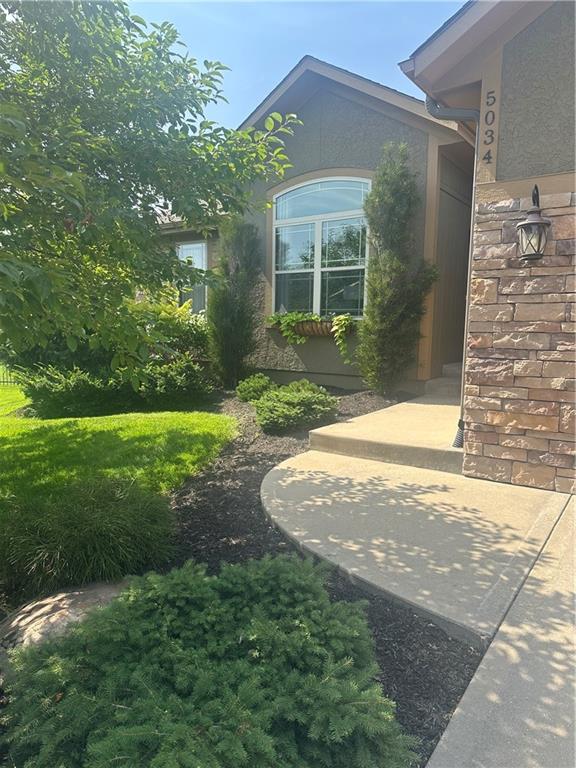 Listing Photo MLS #HMS2557360