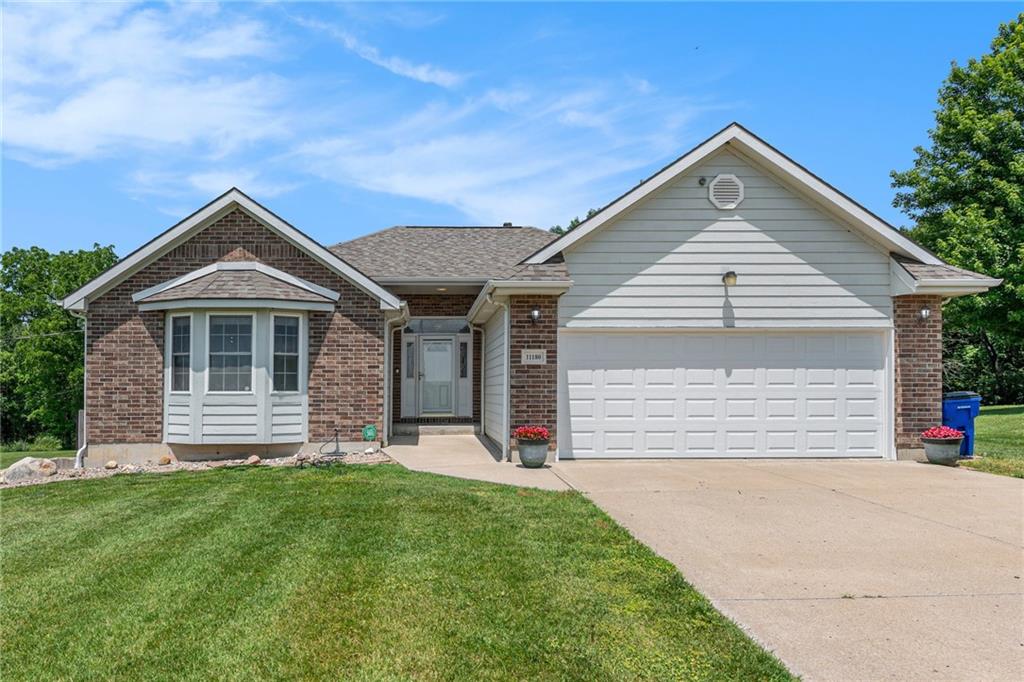 Listing Photo MLS #HMS2557429
